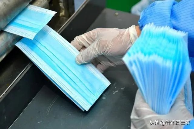 中国目前有没有出口给美国医用口罩和防护服等?