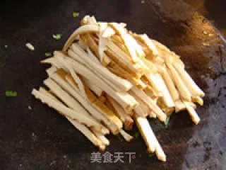芹菜香干