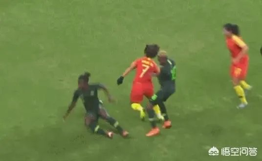 中国女足3-0尼日尼亚，王霜替补出场送出精准助攻，怎么样评价她的表现？