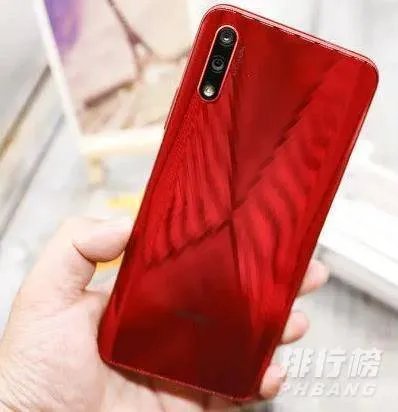 2020荣耀最值得购买的手机_华为荣耀哪款手机性价比高