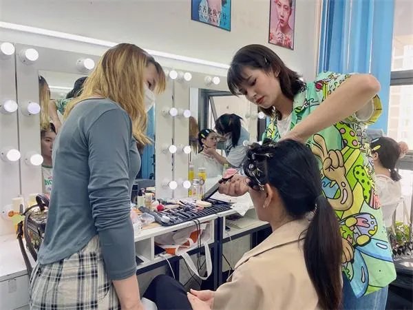 长沙化妆培训学校哪个好？