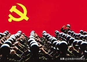 我儿子今年高考,成绩上不了本科,是去当兵好,还是报个大专学校再去当兵好?