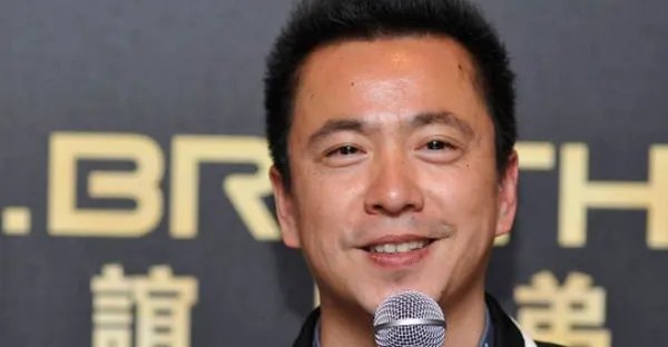 与王中磊一见钟情,如今结婚25年的人是谁?