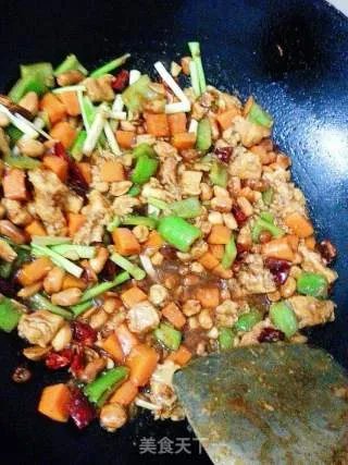 家常宫爆鸡丁