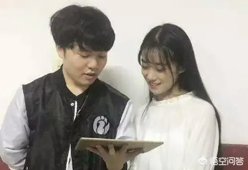 英雄联盟Rookie女友小钰被扒黑历史,曾抛弃重病男友还上过相亲节目,你怎么看?
