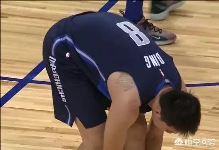 丁彦雨航拿了两届CBA常规赛MVP,为何在NBA地位远不如周琦?
