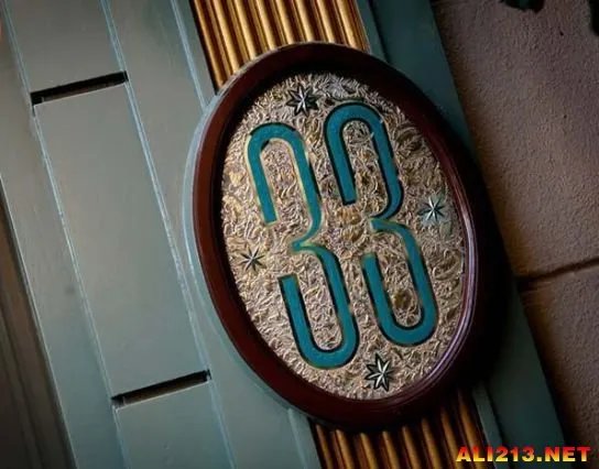 鬼屋里真有死人?美国迪士尼乐园不为人知的10个秘密