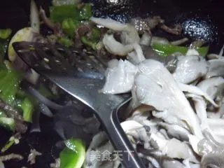 肉丝蘑菇