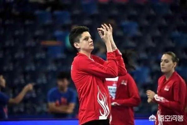 中国女排3-0横扫排行榜第一的土耳其队,对这场比赛有何评述?