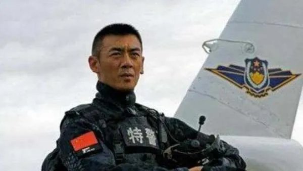 他原是黄晓明保镖,因太帅被辞退后得邓超赏识,为什么娶了孙俪经纪人呢?