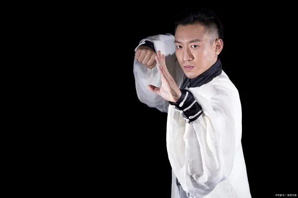 中国大力士龙武的运动生涯是什么样的?龙武的个人生活是什么样的?