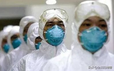 美国新冠病毒确诊那么多人,为啥死亡率那么低?说明了什么?