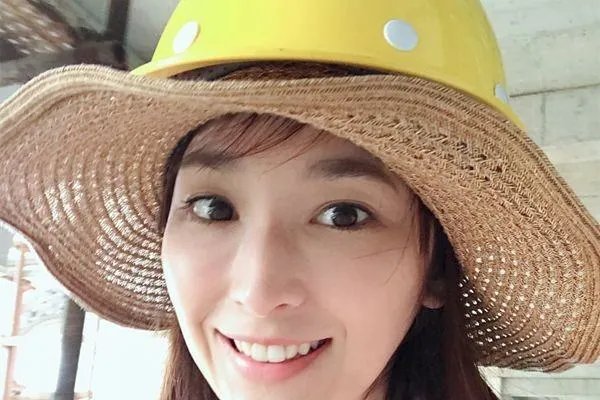 为什么很多人都认为,吴佩慈的手段比梁洛施的手段要厉害得多?
