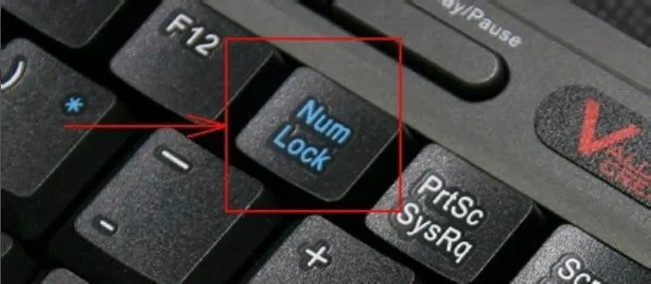 笔记本键盘打字母打出数字来,怎么切换成字母的来?