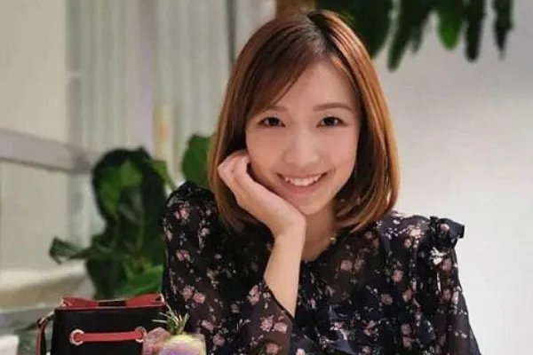 李泽楷“千亿女友