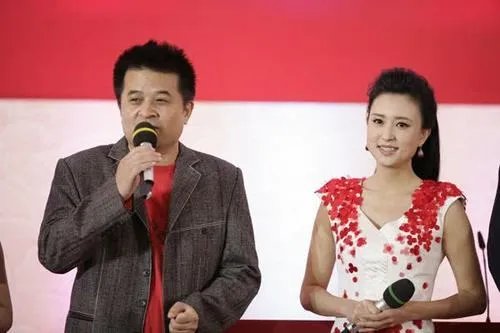 《我要上春晚》第二期官宣张蕾主持,第一期收视率大爆为何要换掉谢娜?