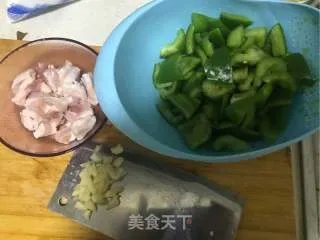 大辣椒炒肉