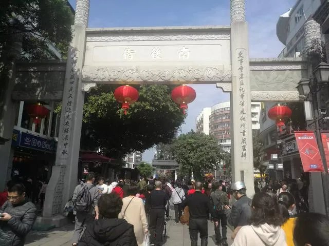 华东五市旅游都有什么推荐的景点和旅游线路。谢谢?