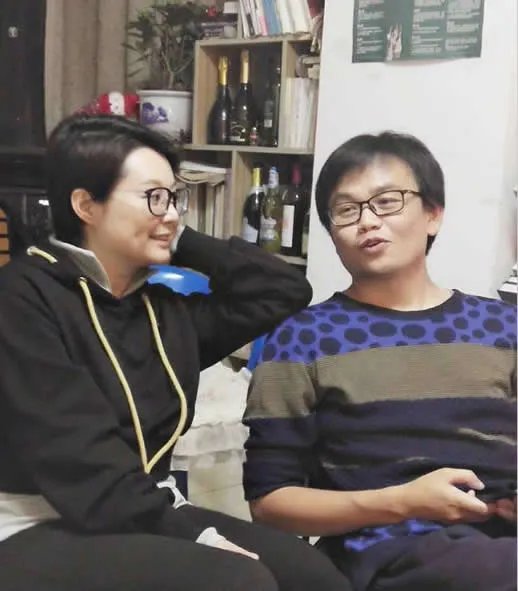 简单朴素!袁立婚房疑曝光:这就是真爱