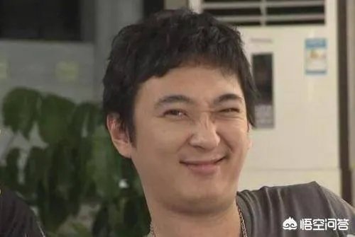 频频在微博上怼明星大腕的王思聪,为何没人敢起诉他?